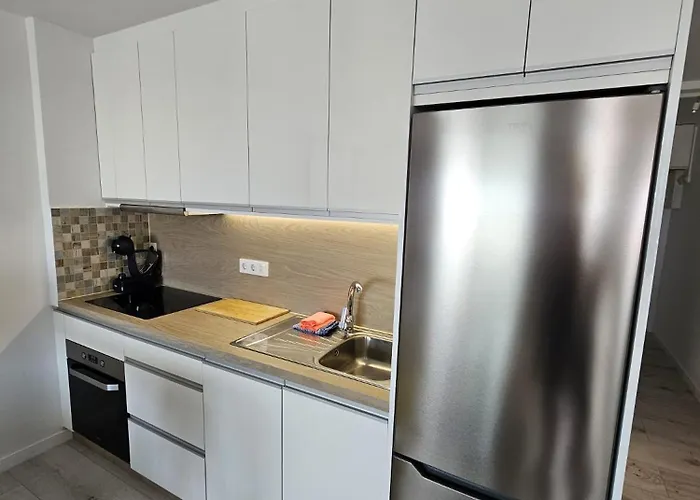 Dinas Koka * Πλάγια ντελ Ινγκλές